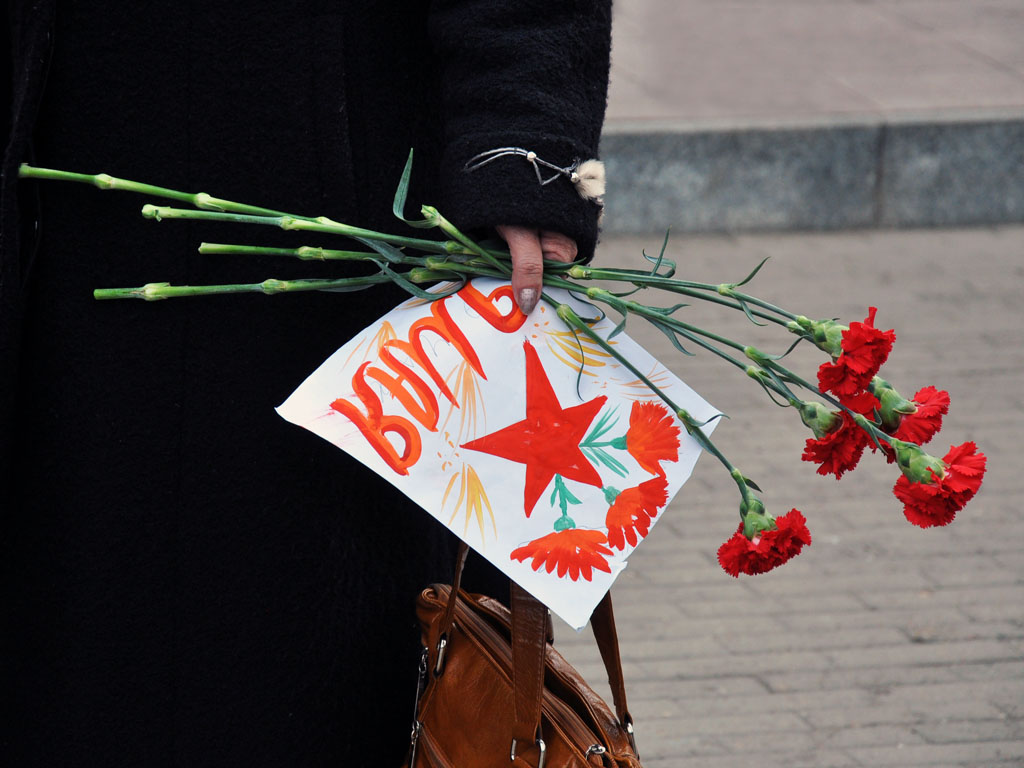 Около 500 школьников приняли участие в церемонии к 9 мая на Амурском кладбище в Иркутске