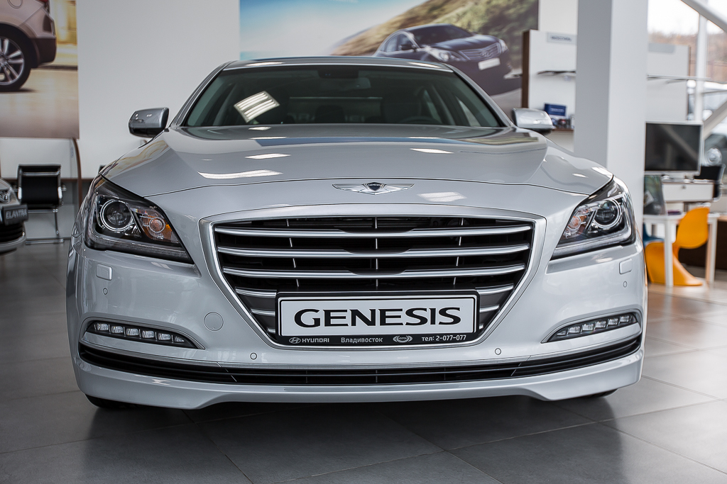 Новый Hyundai Genesis - уже во Владивостоке