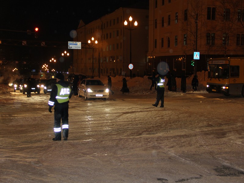 Автолюбители Хабаровска оказались рады появлению инспекторов ГИБДД на дороге