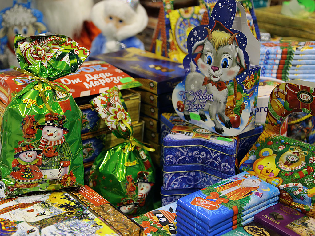 Подарки к Новому году уже могут купить жители Иркутска