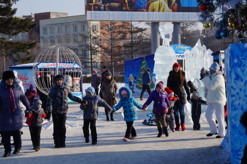 Последние новогодние гуляния проходят в Уссурийске