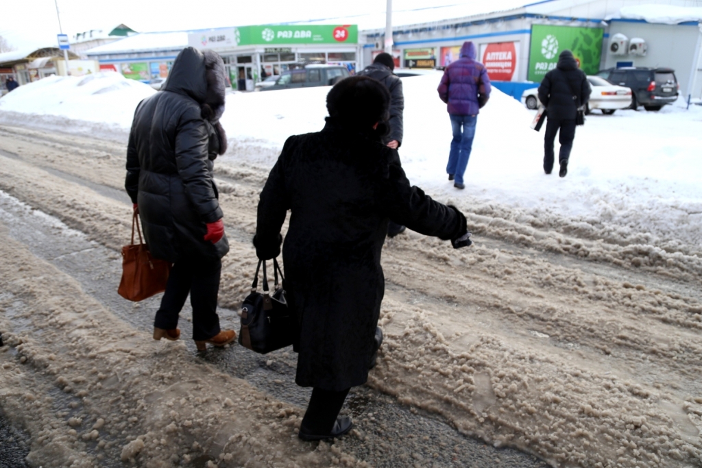 Борьба со снегом резко переходит в противостояние с водой в Хабаровске
