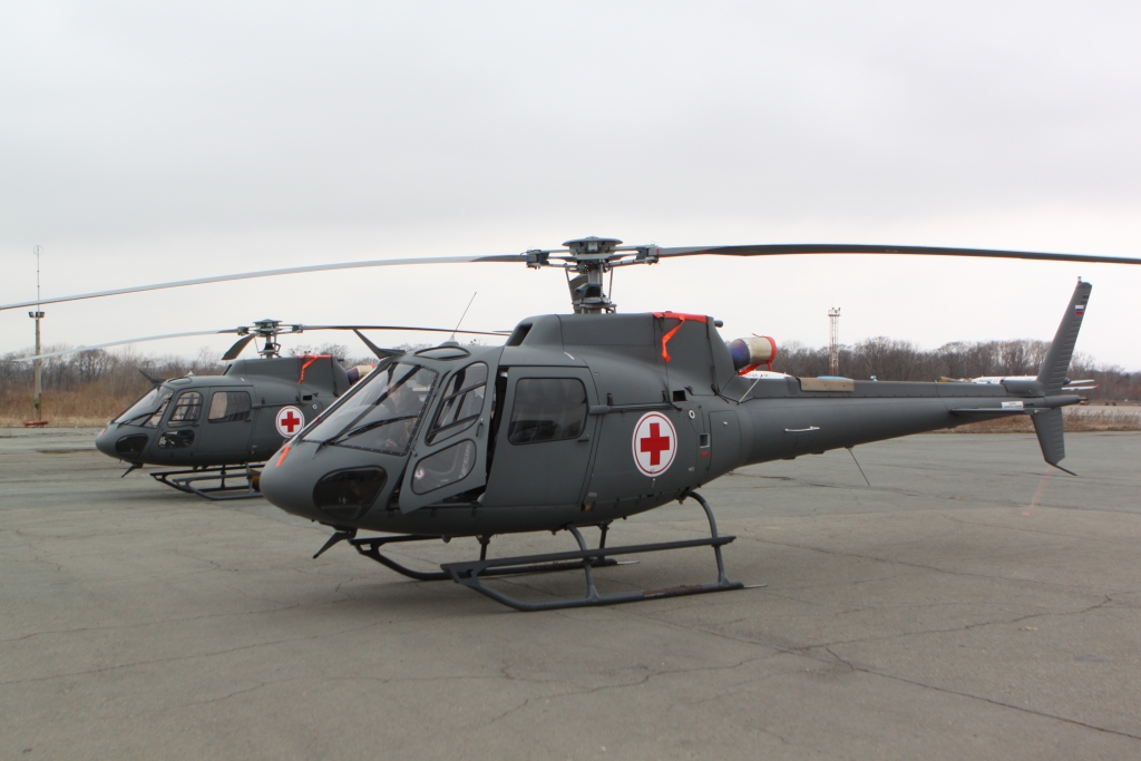 Два вертолета для санитарной авиации прибыли в Приморье