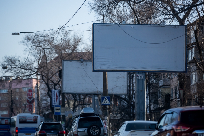 Около 250 нарушителей, размещающих несанкционированную рекламу, выявили в Улан-Удэ