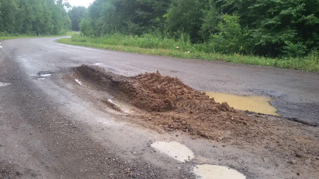 Неприятности поджидают водителей на дороге из хабаровского Бикина в приморское Светлогорье