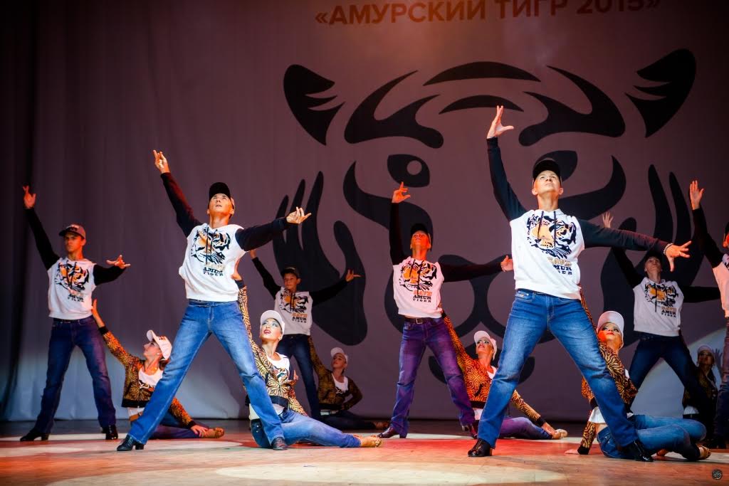 Коллекция одежды Valentin Yudashkin for Amur Tiger