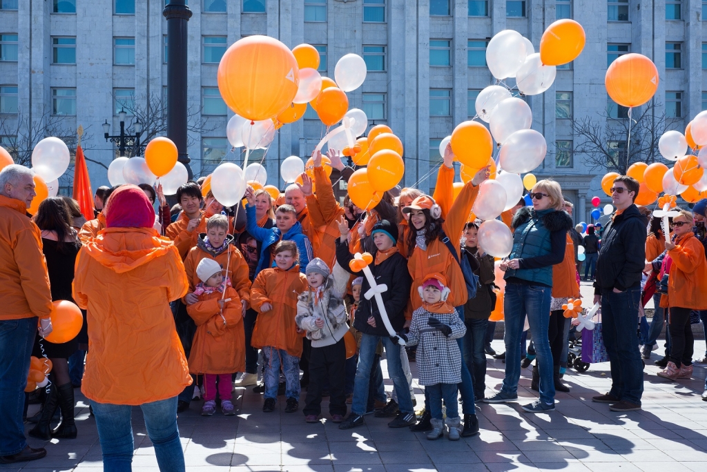 Первомайское шествие объединили в Хабаровске более 40 тысяч человек 