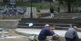 Работы по благоутсройтсву в сквере Влаивостока Юрий Евдан