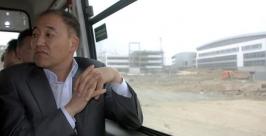 Представители генконсульства в поездке на Русский Александр Огневский