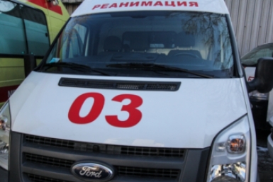 Девушку, раненную ножом в центре Владивостока, увезли в реанимацию
