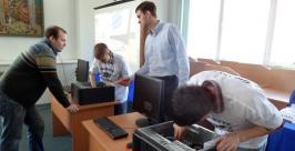 Студенты ДВФУ собирают компьютер за 5 минут пресс-служба ДВФУ