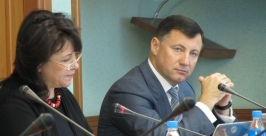 Зеседание комитета по региональной политике и законности http://zspk.gov.ru/files/press/photos/full/2624500760.jpg