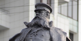 Памятник в сквере им.Макарову Антон Балашов