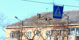 Водители не всегда замечают висящий в воздухе знак Антон Балашов