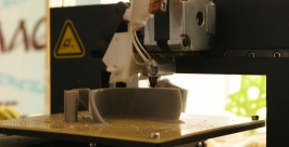 В зале находился 3D-принтер, который изготовлял детали для роботов Юрина Елизавета, РИА PrimaMedia