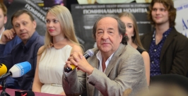Ефим Звеняцкий рассказал о новых постановках Никитина Юлия, PrimaMedia