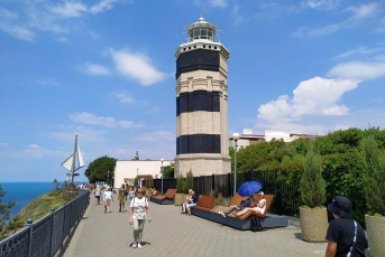 6051791.jpg