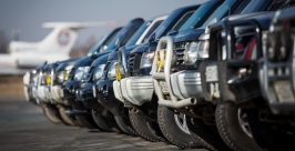 Более ста автомобилей марки  Mitsubishi Pajero приняли участие во флэшмобе Антон Балашов, РИА PrimaMedia