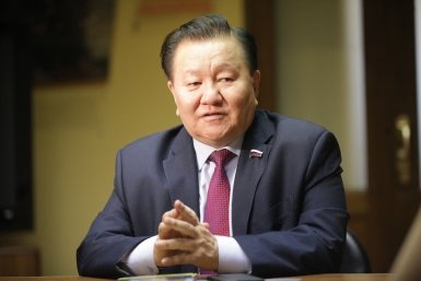6121596.jpg
