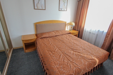 6151853.jpg
