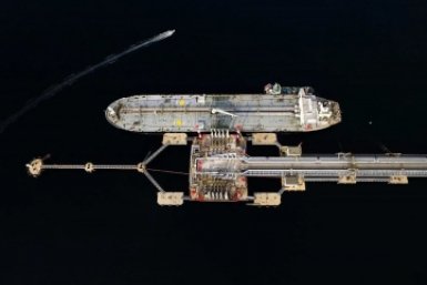 причалы нефтеналивного терминала в Козьмино фотобанк ООО &quotТранснефть — Порт Козьмино&quot