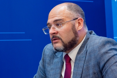 Константина Шестакова единогласно переизбрали мэром Владивостока на второй срок