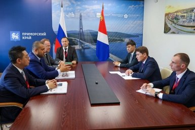 На ВЭФ-2026 обсудили проведение чемпионата России по боксу в Приморье Игорь Новиков, правительство Приморья