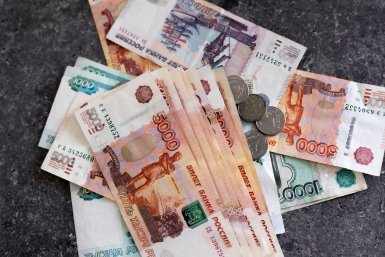 По 10 000 рублей закинут миллионам россиян 8 сентября – ждите на карты