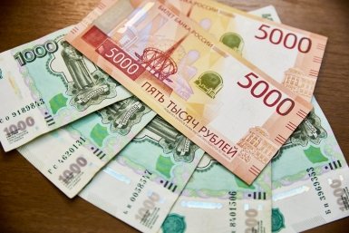 Звёзды указали на 4 знака Зодиака, кто неистово обогатится с 1 октября — захлебнутся в наличке