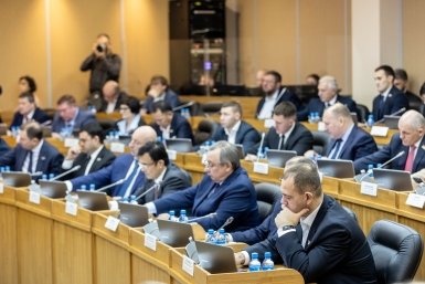 Заксобрание Приморья обновилось на 52,5%: кто остался и кто пришел