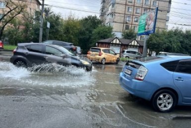 Владивосток под водой: город затопило после мощнейшего ливня (обновляется)