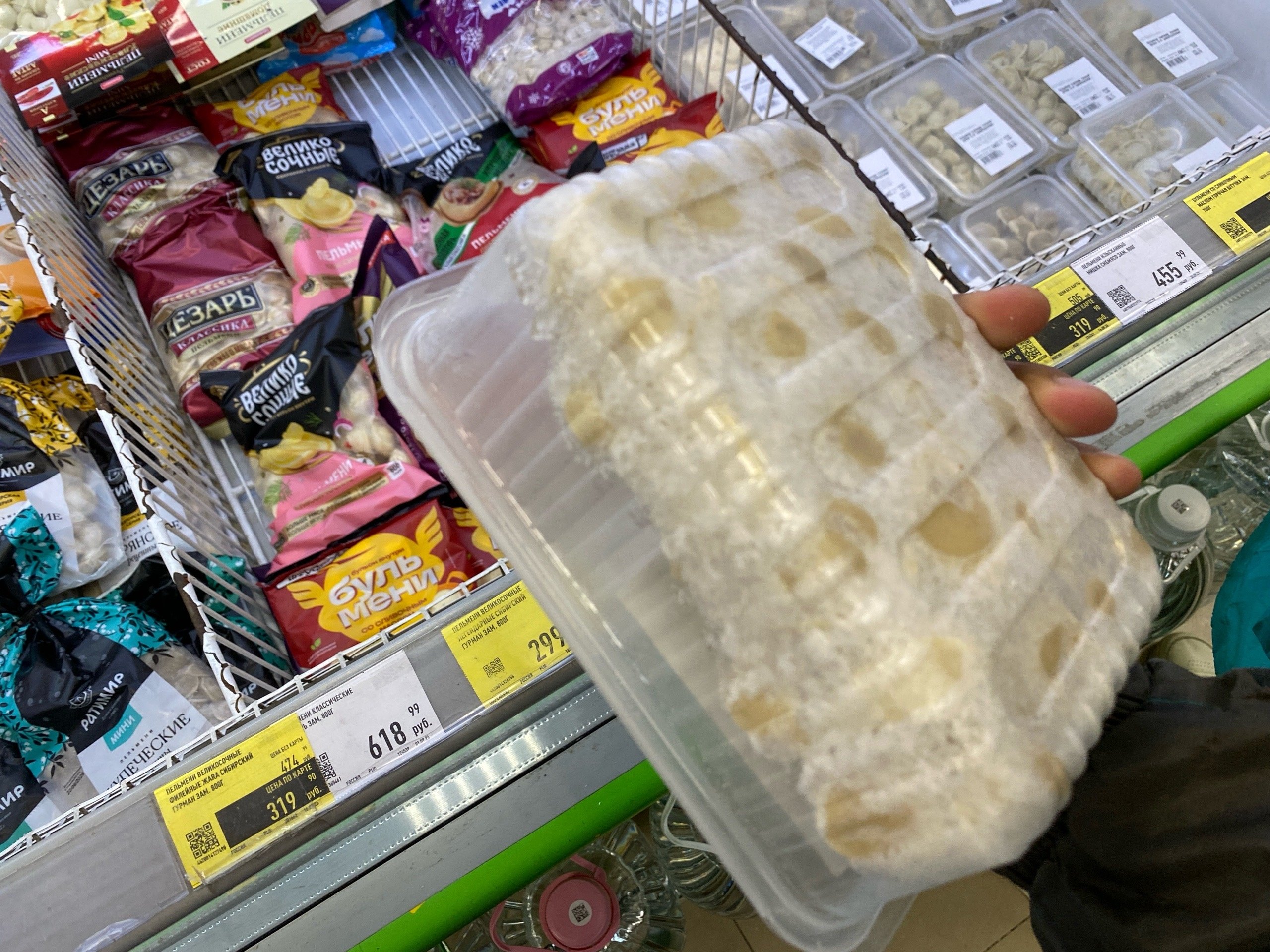 Сальмонелла по скидке: в Находке могли продавать опасные продукты