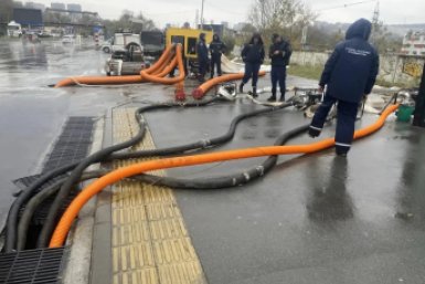 Службы Владивостока переведены в режим повышенной готовности из-за надвигающегося циклона