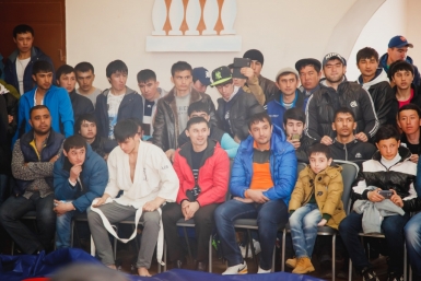 Представители тюркских народов во Владивостоке отметили древнейший праздник Навруз Евгения Кокурина РИА PrimaMedia