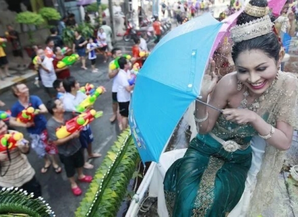 Партнерство РФ и КНР незыблемо: эксперты о беседе Путина и Си на фоне инаугурации Трампа