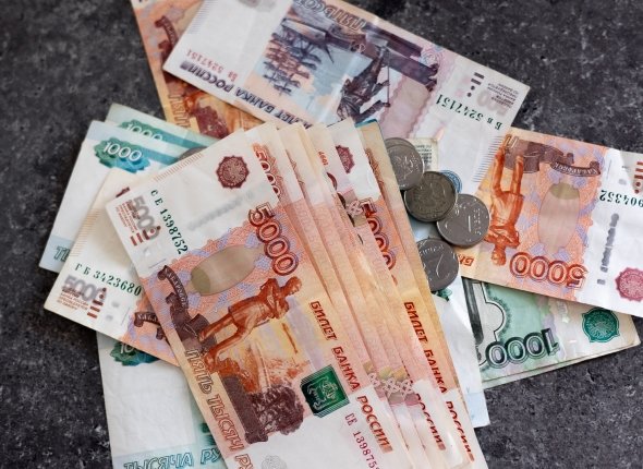 По 10 000 рублей закинут миллионам россиян 8 сентября – ждите на карты