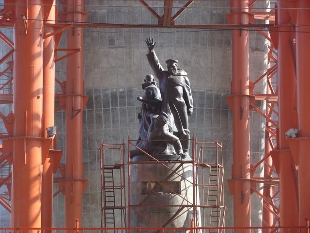 Перенос памятника морякам торгового флота