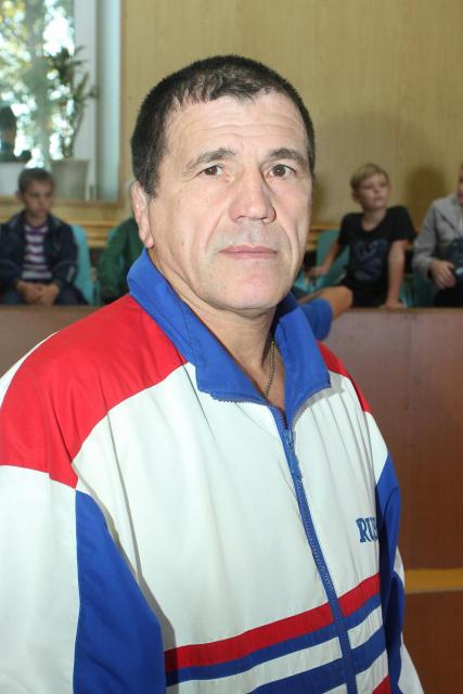Виктор Бобровник