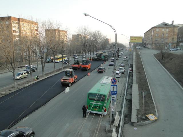 Первым этапом работ станет укладка выравнивающего слоя