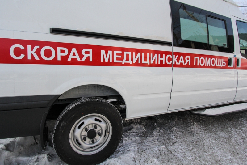 Водитель грузовика пострадал в столкновении с поездом в Иркутской области 