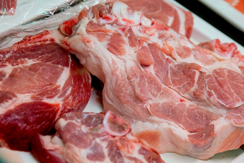 Пять тонн сомнительного мяса уничтожат в Иркутске