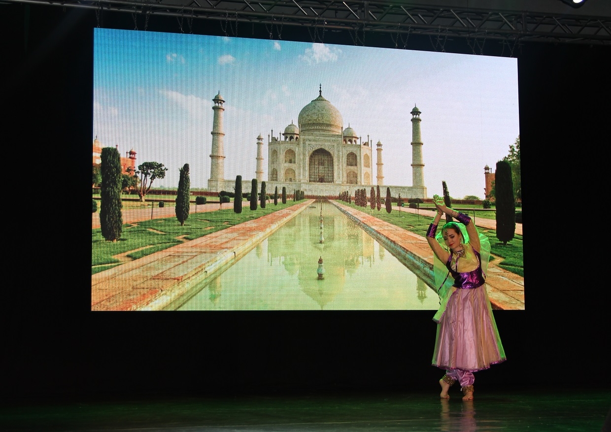 Aruna in Girls of the Taj Mahal 10