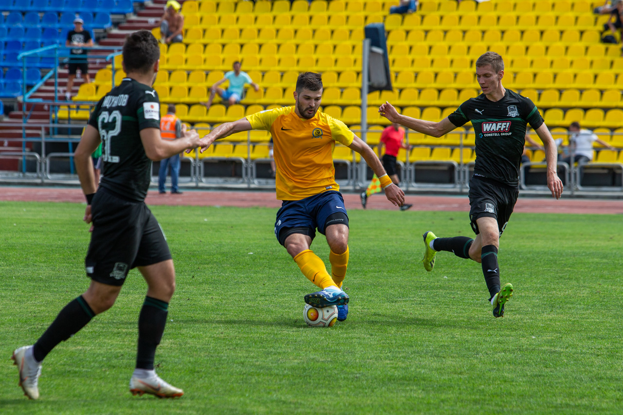 Не укротили бычков: «Луч» уступил в домашнем матче «Краснодару-2»