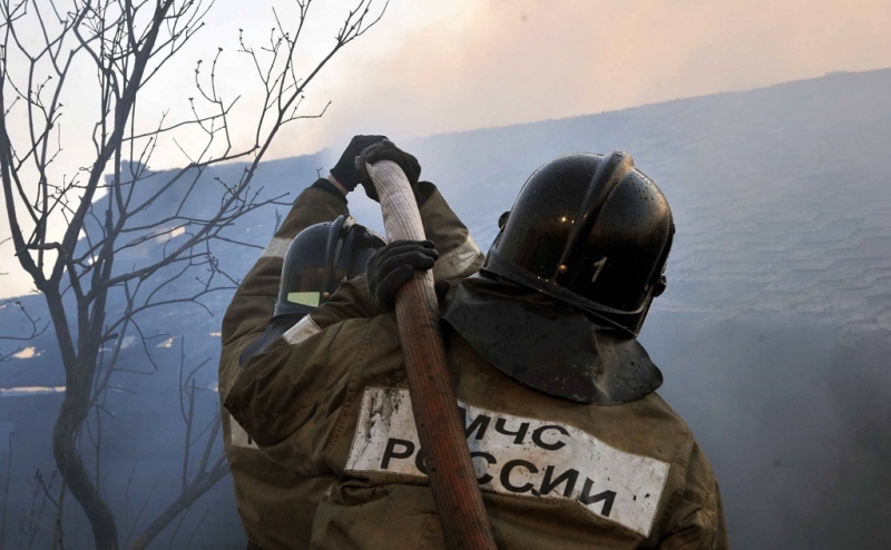 Многоквартирный дом загорелся в Якутске 