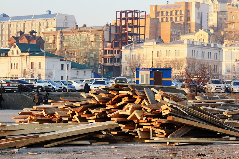 Также была разобрана горка