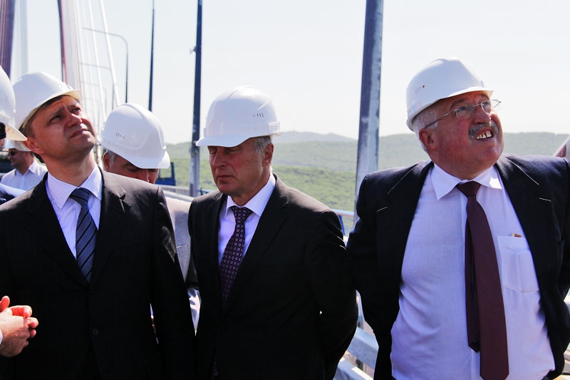 Министр транспорта РФ, директор ФКУ "ДСД Владивосток" и вице-губернатор Приморья