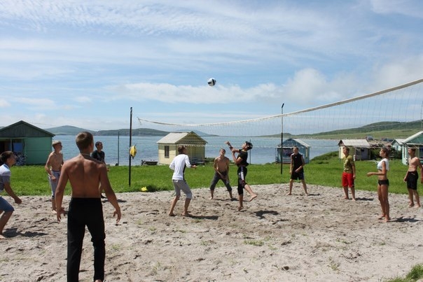 Соревнования по волейболу