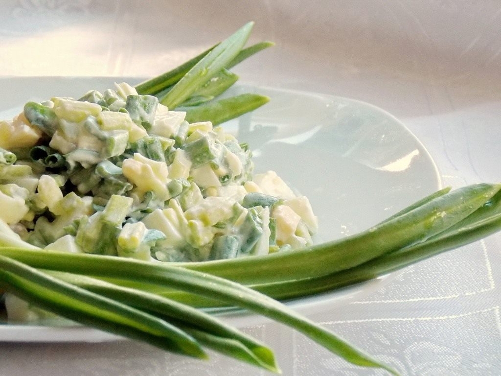 Салат из черемши