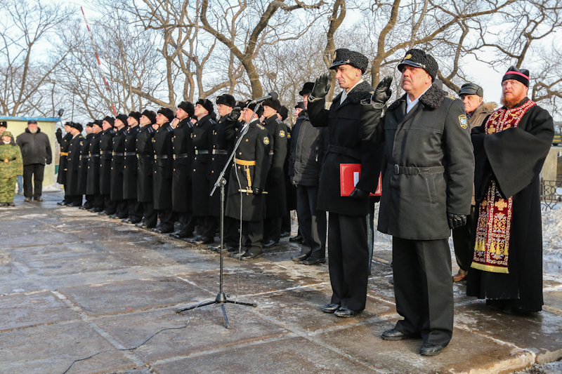 Почтили честь крейсера "Варяг" во Владивостоке