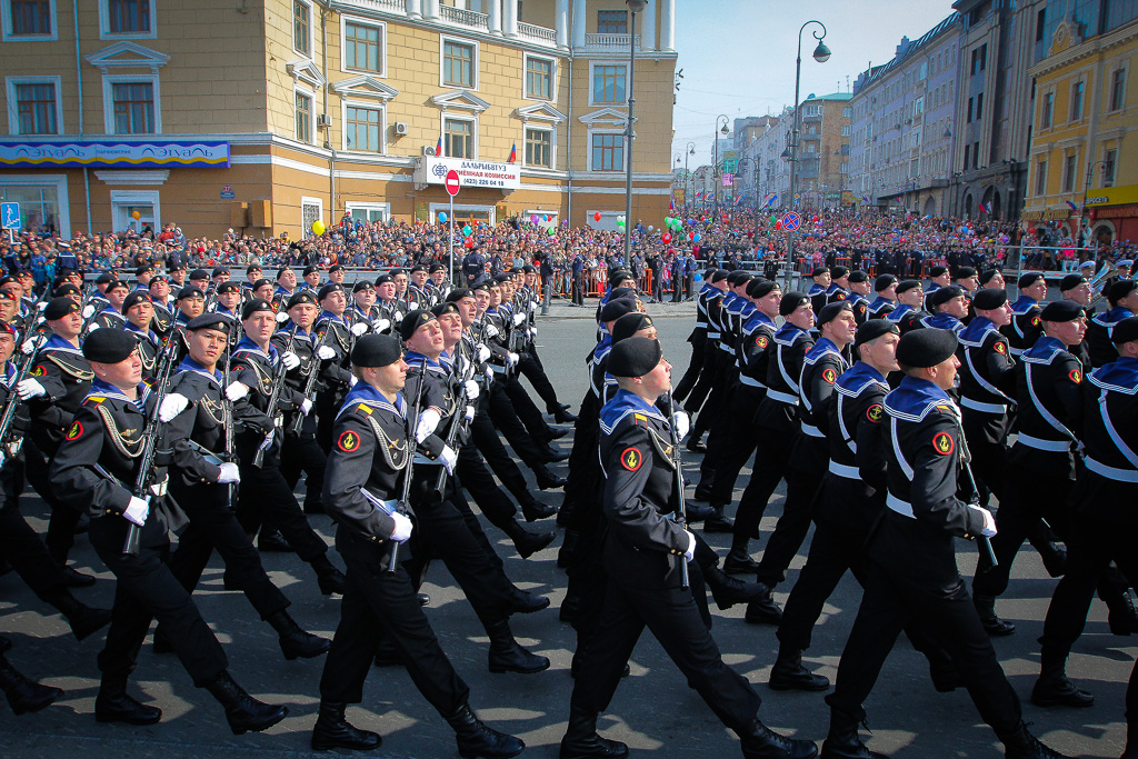 7 май 2012 года. Парад Победы Владивосток 2010 морской пехоты. Парад Победы 2010 года. Морская пехота на параде. Парад Победы 2014 года.
